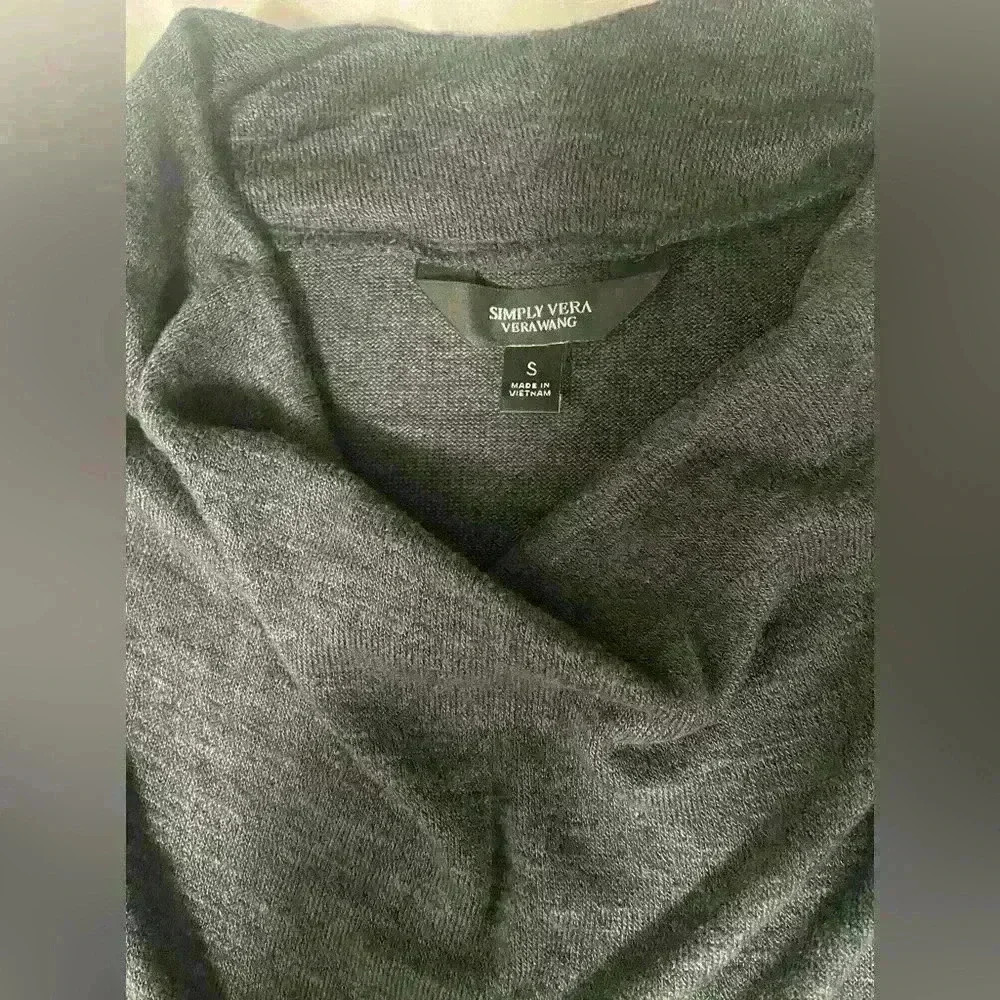 Vera Wang Charcoal Gray Long Sleeve Tunic - A27